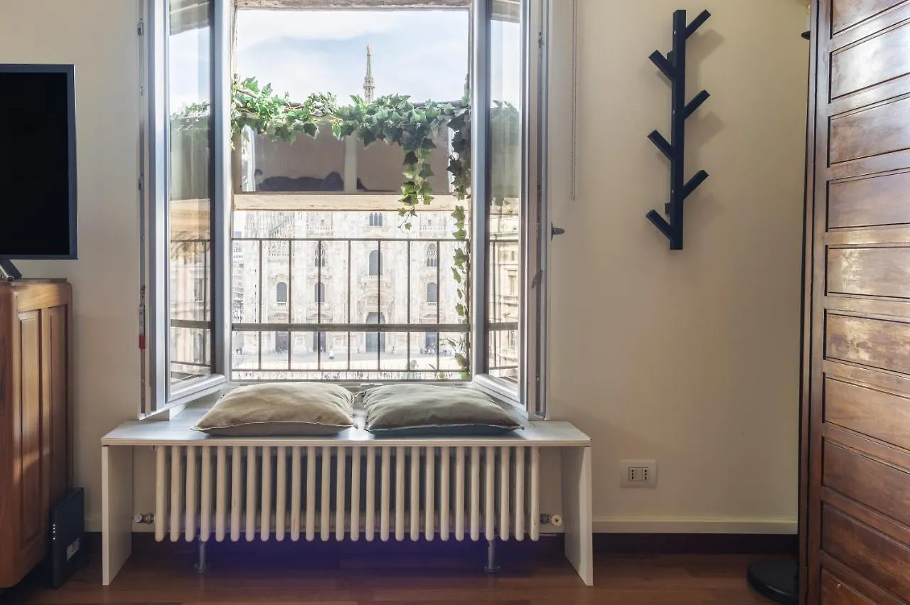 Easyhomes Duomo View Milano Italien